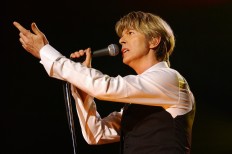 David Bowie back with lost album of early songs 