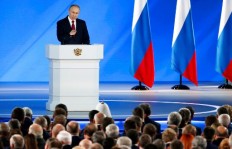 Russian government resigns after Putin announces reforms