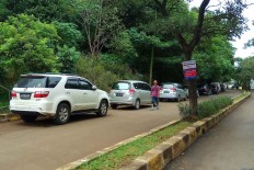 In an apparent effort to keep the proliferation of cars in check, the government of Depok, south of Jakarta, has enacted Bylaw No. 2/2020 on traffic implementation. The law requires car owners in the West Java city to park their cars in a garage. 
