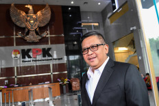 KPK grills PDI-P secretary-general on graft fugitive Harun Masiku