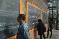 A way with words: Painter Jumaldi Alfi presents solo exhibition in Yogyakarta