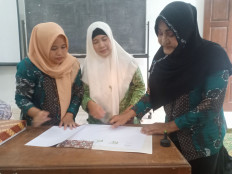 Women's wing of Nahdlatul Ulama offers hand to transgender boarding school in Yogyakarta