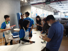 Officially going public, Blibli marks second biggest IPO on IDX this year