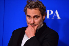 Vegan meals and old tuxedos: Hollywood red carpets go green