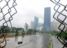 Thousands displaced in Jakarta as floods recede