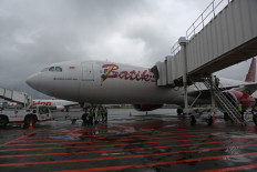 Indonesian airlines resume domestic passenger flights with strict health protocols