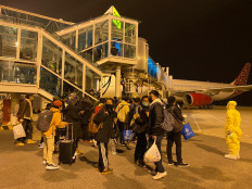 Coronavirus: Indonesians from Wuhan arrive in Batam, before taken to Natuna for quarantine