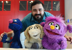 Muppets help conflict kids in new Arabic 'Sesame Street'