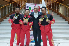 Indonesian weightlifters bring home six gold medals from Olympic qualifier event in Iran