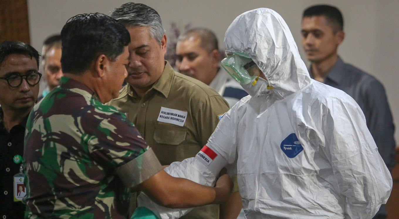 Indonesian evacuees from Hubei start their 14 days of quarantine in Natuna