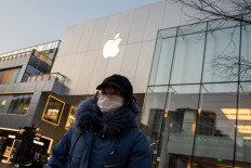 Apple reopens all 42 China stores after virus closures