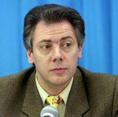 French skate coach faces probe into sexual abuse of minors claims