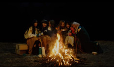 GFriend takes leap with 'Crossroads' under Big Hit Entertainment