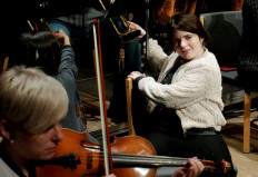 Budapest orchestra helps deaf people 'hear' Beethoven through touch