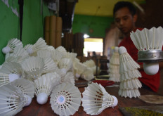 Virus forces teams out of Asian badminton championships