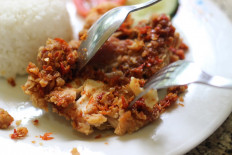 Winner, winner, chicken dinner: 'Ayam geprek' crowned most-ordered dish on GoFood
