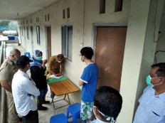 Thai student under observation in East Java after returning from virus-hit Thailand