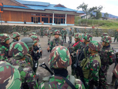 Armed separatists shoot at Indonesian Air Force plane over Papua