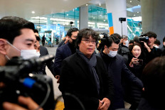 'Parasite' director Bong Joon-ho gets hero's welcome in South Korea
