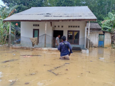 Hundreds affected by floods within location of Indonesia&rsquo;s future capital