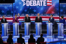 Sanders takes early lead in Nevada caucuses, Biden distant second