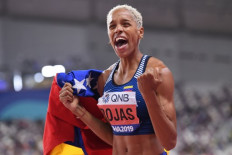 Venezuela's Rojas sets new indoor women's triple jump world record 