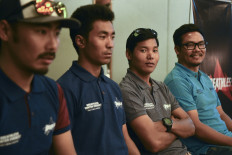 Sherpa team aims for record Everest winter ascent