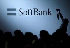 SoftBank sees shock $3.3 billion first-quarter loss
