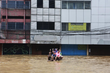 The sinking megalopolis