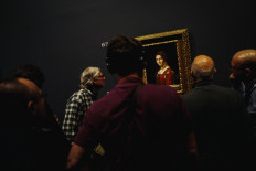 Leonardo show smashes Louvre's all-time record