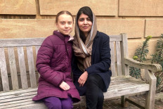 Greta met Malala: Young activists pictured together in Oxford