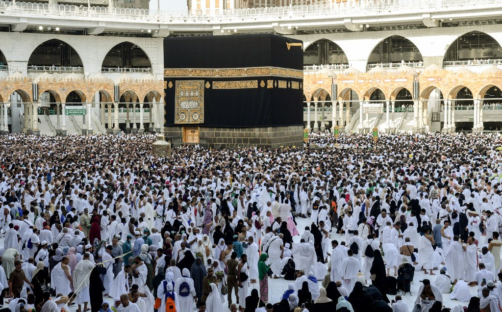 Saudi Arabia Imposes Temporary Ban On Umrah Pilgrims Amid