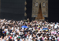 Saudi Arabia bars pilgrims and tourists amid coronavirus