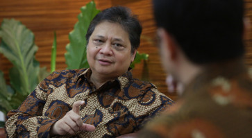 President will tour regions to promote omnibus bill on job creation: Airlangga