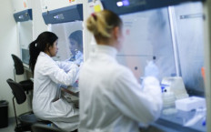 First coronavirus death on US soil confirmed, Trump calls for calm