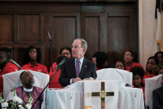 Black Democrats turn their backs on Bloomberg at church before Super Tuesday votes