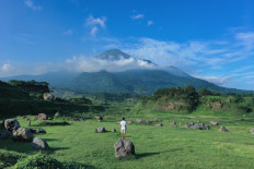 Behind the internet sensations: Indonesia's tourist sites marred by fame