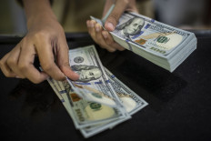 Rupiah inches closer to 15,000 over fears of COVID-19 pandemic