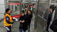 Virus deaths soar in Italy, US deploys national guard