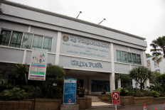 ‘It was too crowded’: Patients find it hard to get COVID-19 tests, treatment