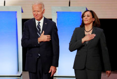 Kamala Harris backs Biden, while Jesse Jackson campaigns for Sanders