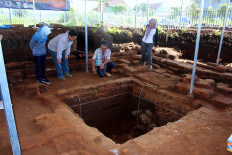 Digging up the red brick past