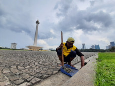 Monas visitors welcome Jakarta E-Prix postponement amid Covid-19