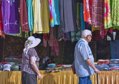 COVID-19: Government calls for limits to all tourist activities