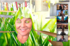 Cats, PJs, alien eyes unwelcome as work video calling boom prompts new etiquette