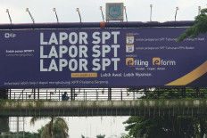 Tax office keeps tax return deadline as filings plunge amid COVID-19