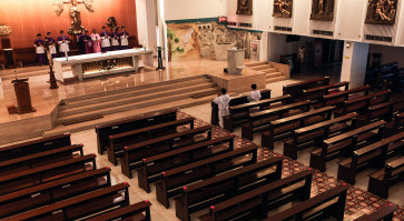 Churches turn to livestreaming amid coronavirus pandemic