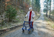 'I was not afraid': Swiss woman, 95, back home after surviving coronavirus