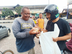 Govt to give cash aid to 4.1 million people affected by COVID-19 in Greater Jakarta