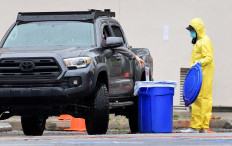 US starts contact tracing the old-fashioned way, but 'it's late'